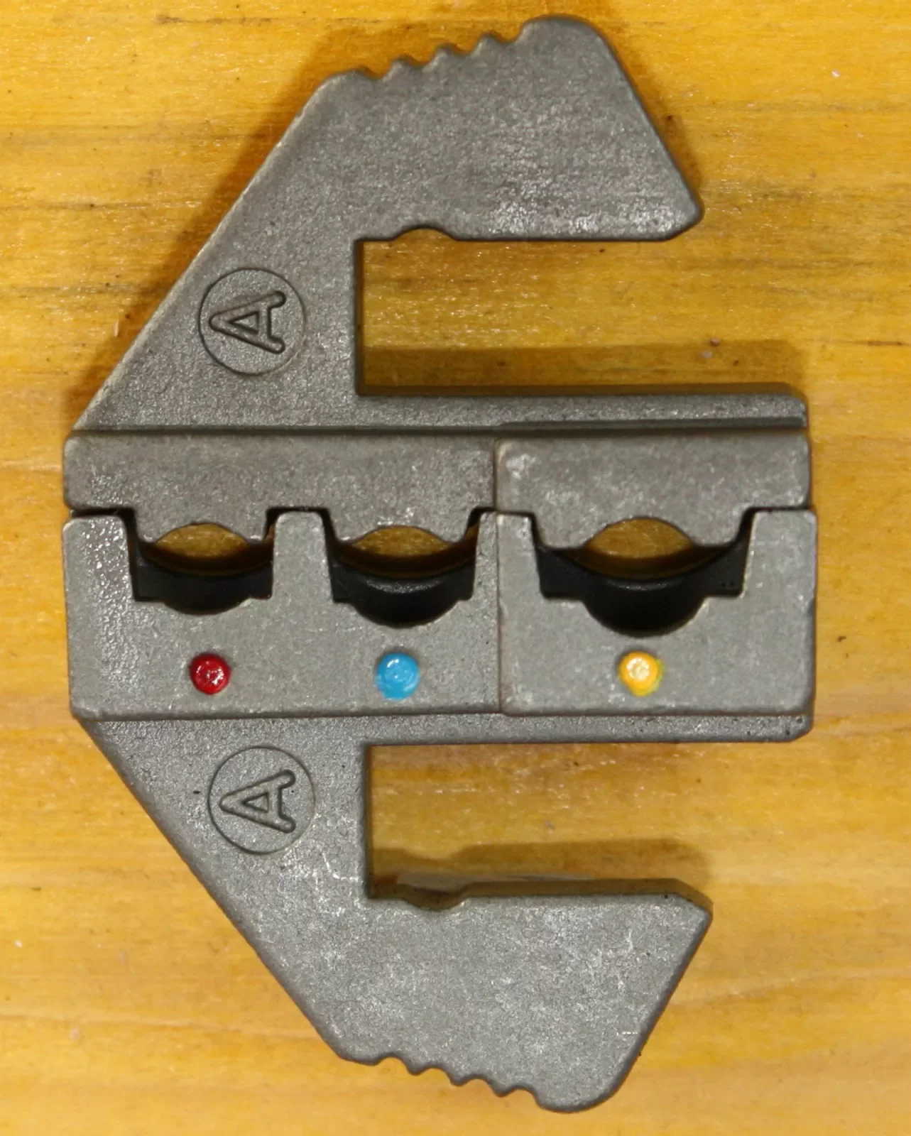 "Crimpzange Einsatz für isolierte Kabelschuhe, AWG 22-10, Profil ACP-A image"